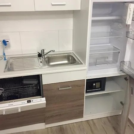 Gruener Weg Mit Chill- Und Grillplatz *